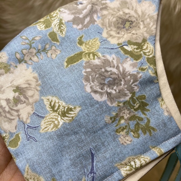 ❤️ Set of Two Face Masks❤️ - Picture 4 of 5